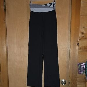 Lululemon Groove Leggings